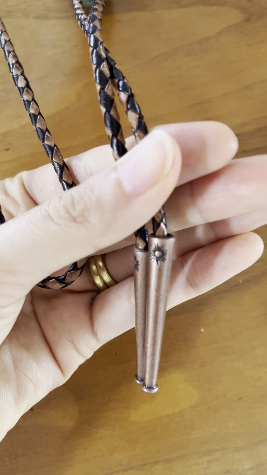 Moss Agate — shell bolo tie, view 2