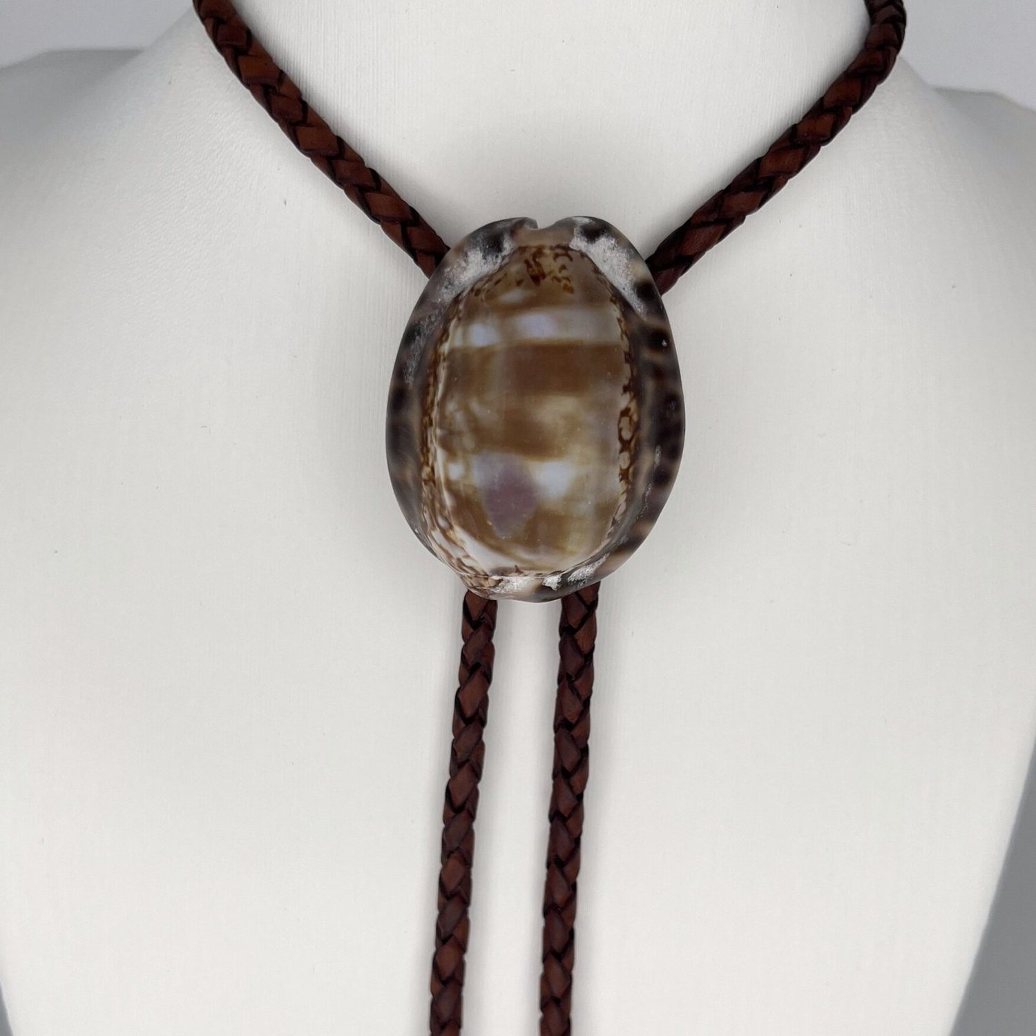 Marble Cloud — Hawaiian shell bolo tie, view 3