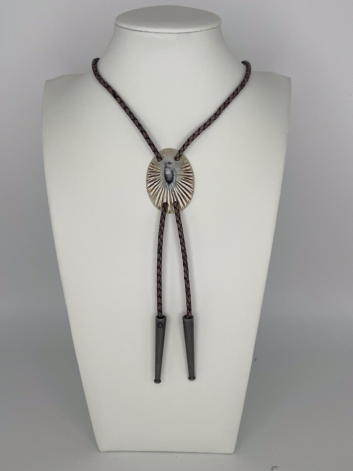 ‘Curious Eye’ ʻOpihi — one-of-a-kind — handmade shell bolo tie