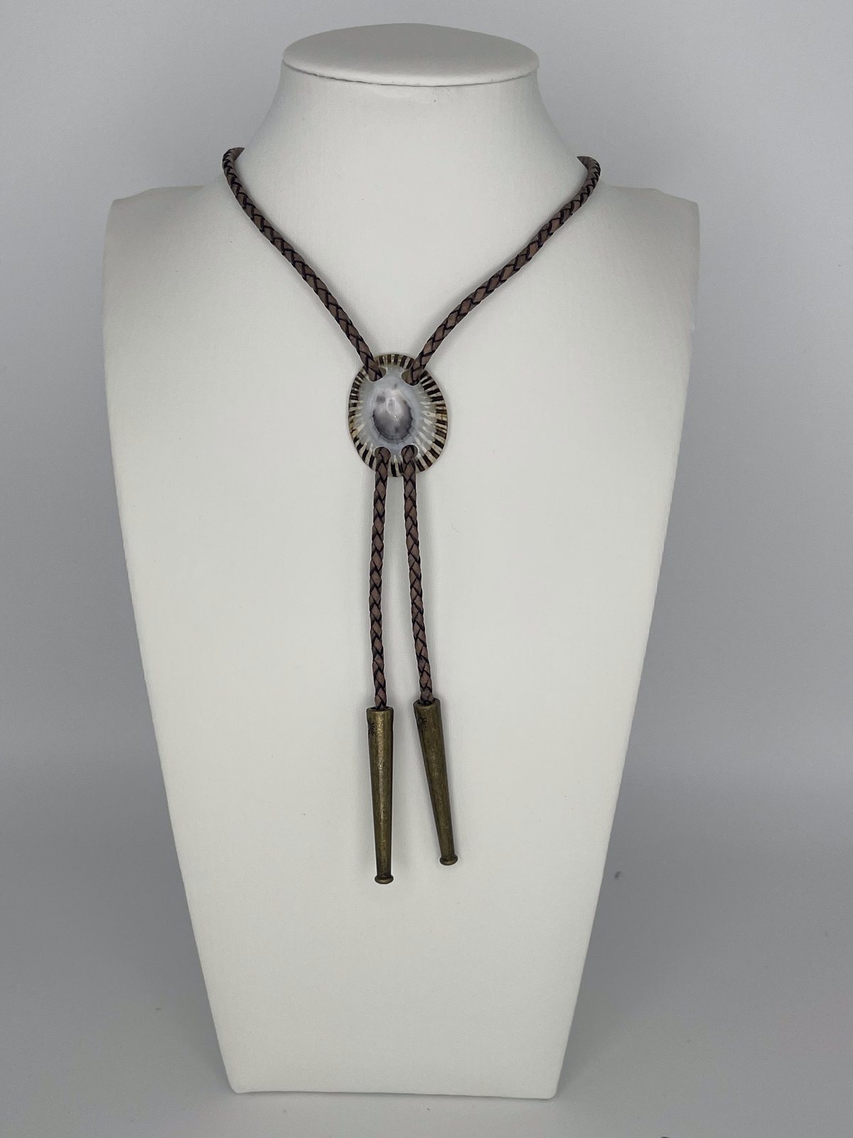 ‘Definiteness of Purpose’ ʻOpihi — Hawaiian shell bolo tie, view 2