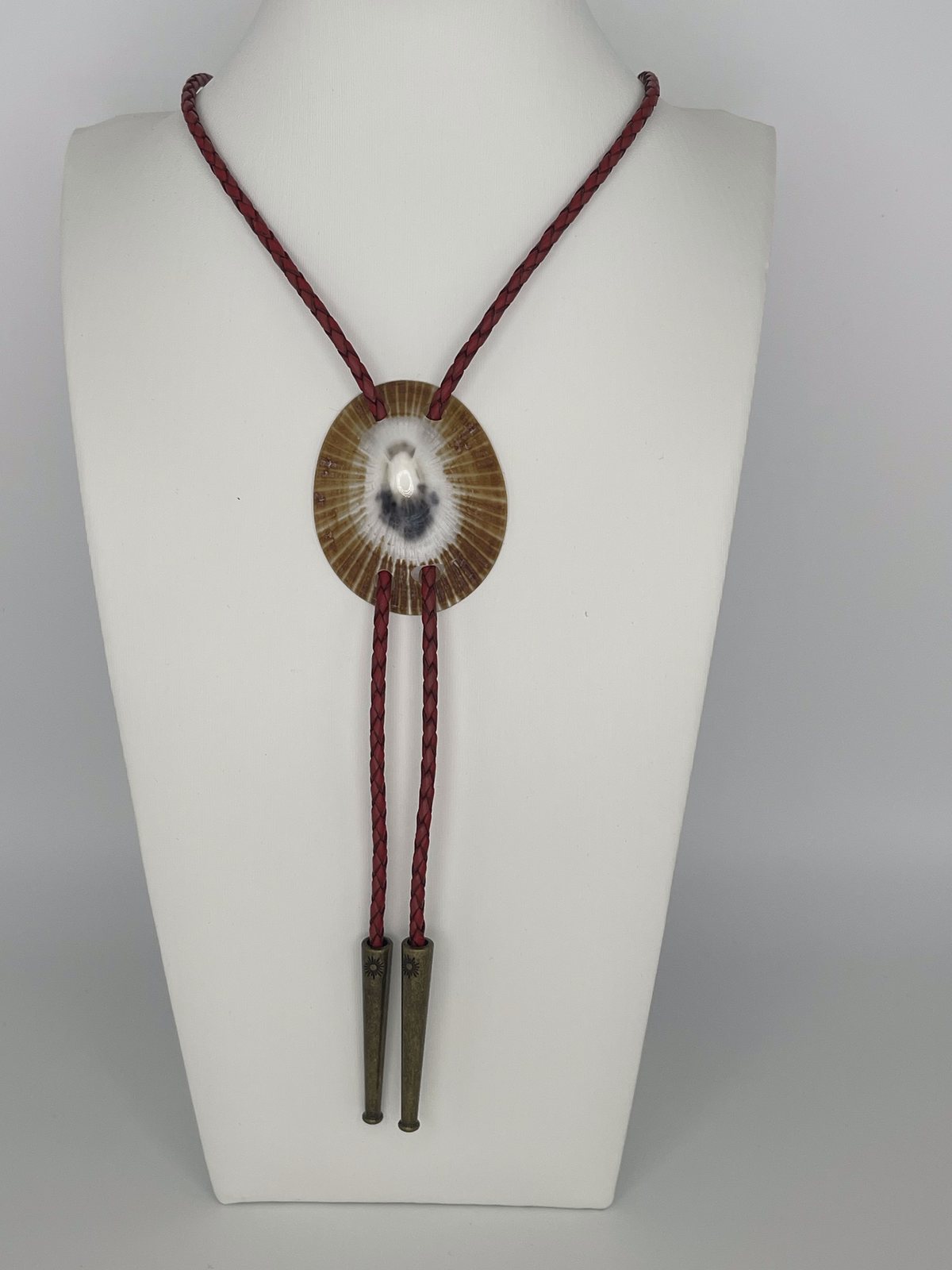 ‘Focus Flows’ ʻOpihi — Hawaiian shell bolo tie, view 2