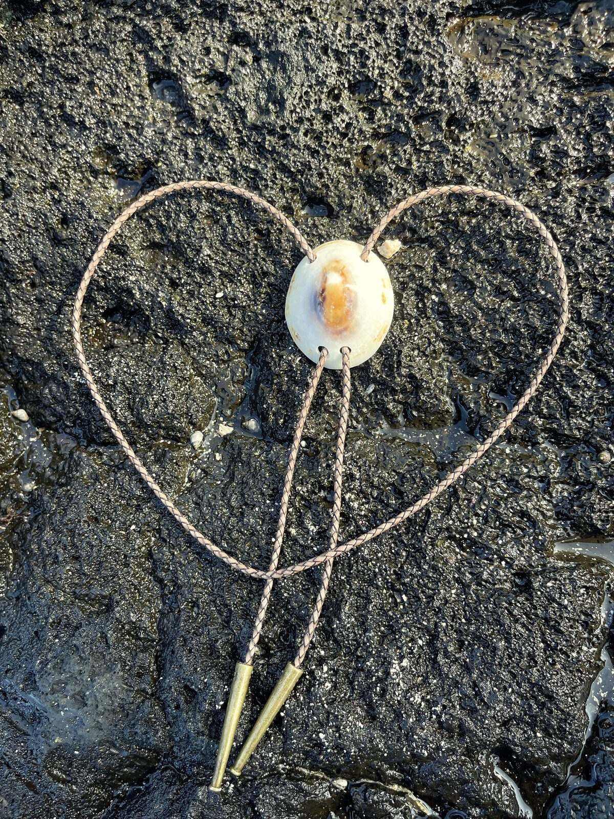 ‘Tiger Eye Look’ ʻOpihi — Hawaiian shell bolo tie, view 4