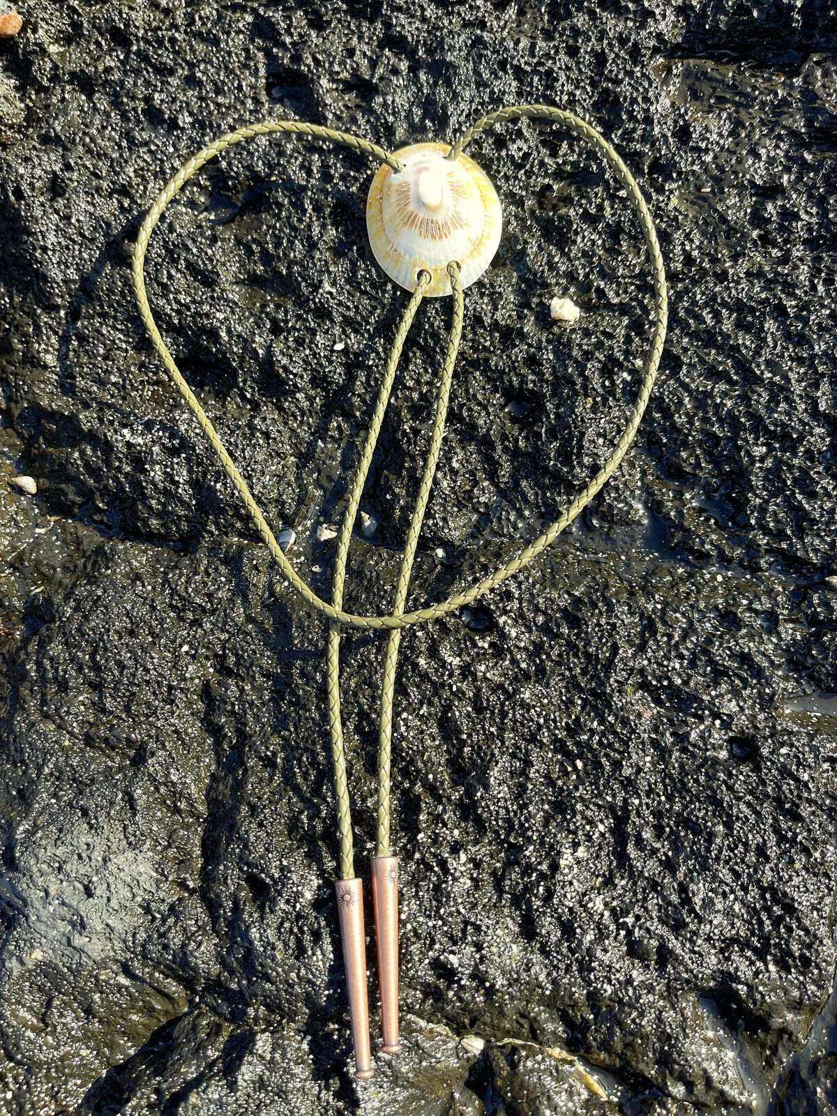 ‘Wet Look’ ʻOpihi — Hawaiian shell bolo tie, view 4